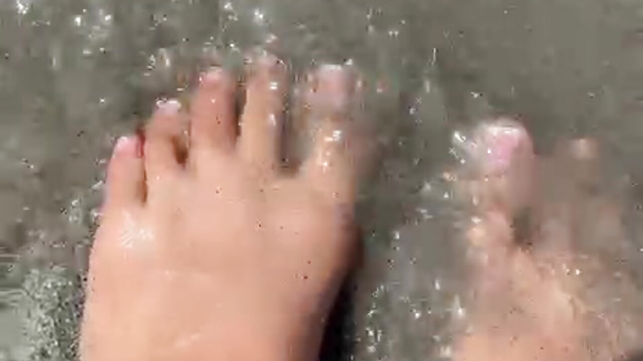 Sand on the skin, fire in the eyes 😏