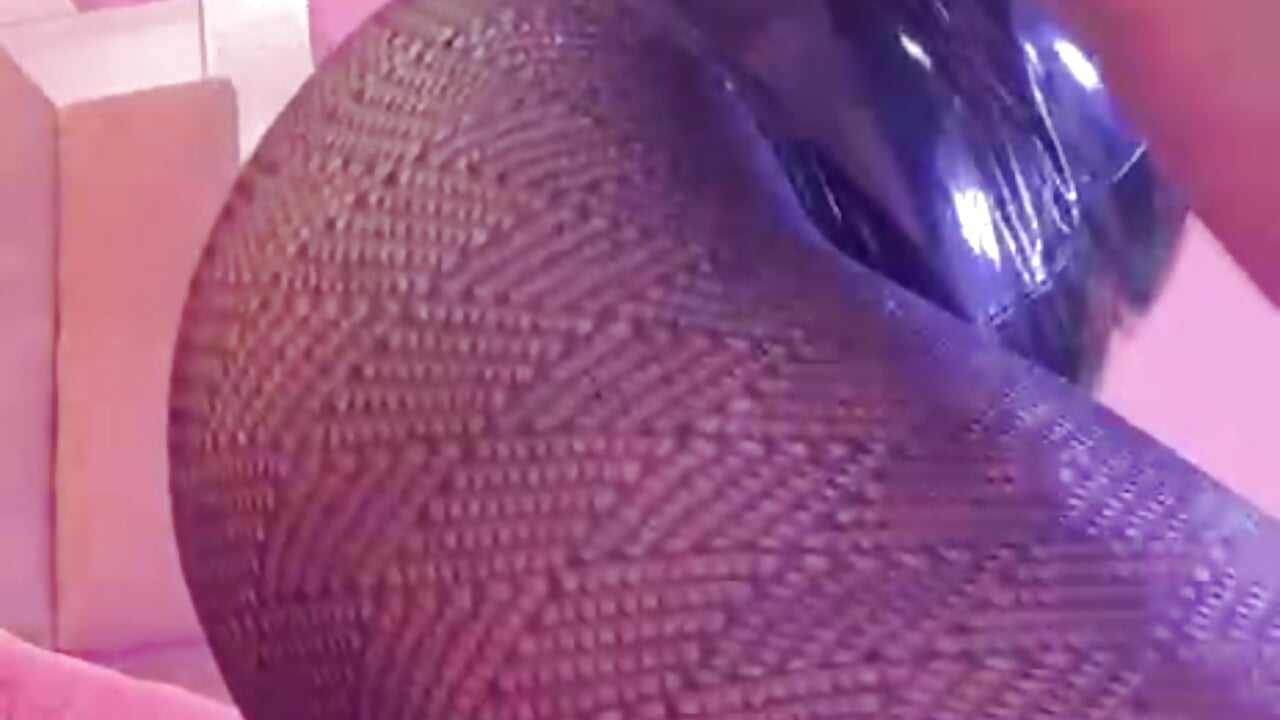 My sexys Tattos - video by LoveQueen2 cam model