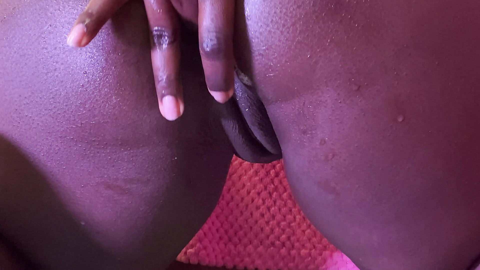 I cum fingering my ass🍑🔥 - video by LoveQueen2 cam model