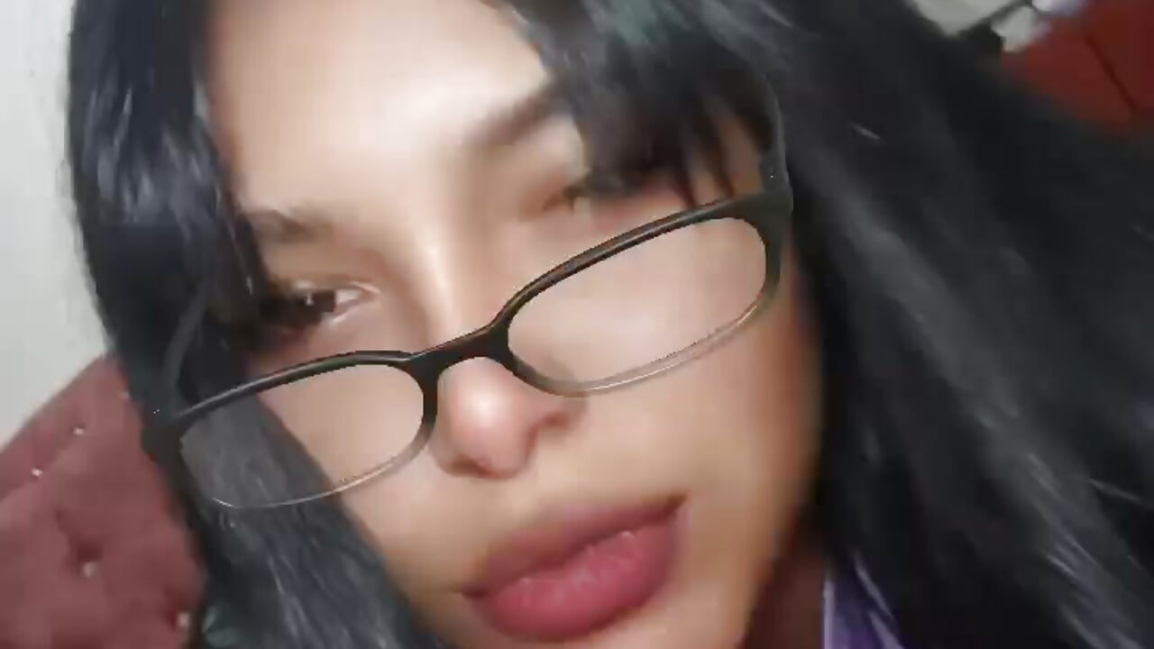 🙂‍↕️🫠 - video by sia_cavad cam model