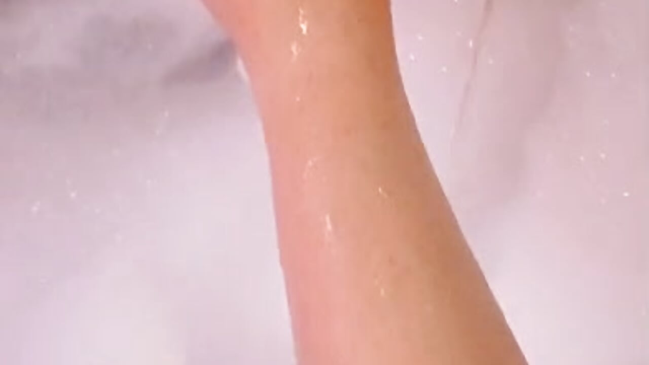 champagne bath – видео вебкам-модели JACKI_JO