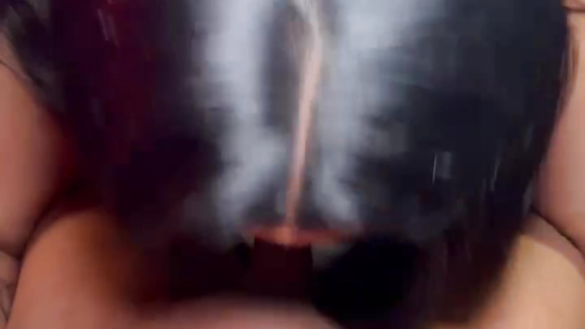 S U C K E R 🤪 – video od webkamerové modelky 4EVAGLACIERS