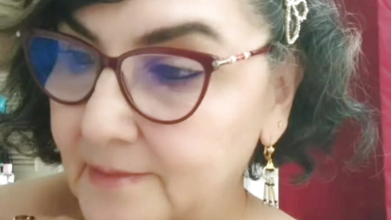 What if we forget about the outside world and live in the now all night?– cataleya_mom kameramodell videója