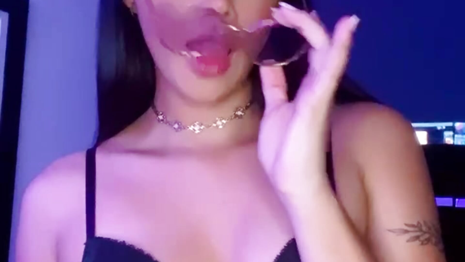 Hace mucho tiempo que no nos vemos.... - video by Salome_Villa cam model