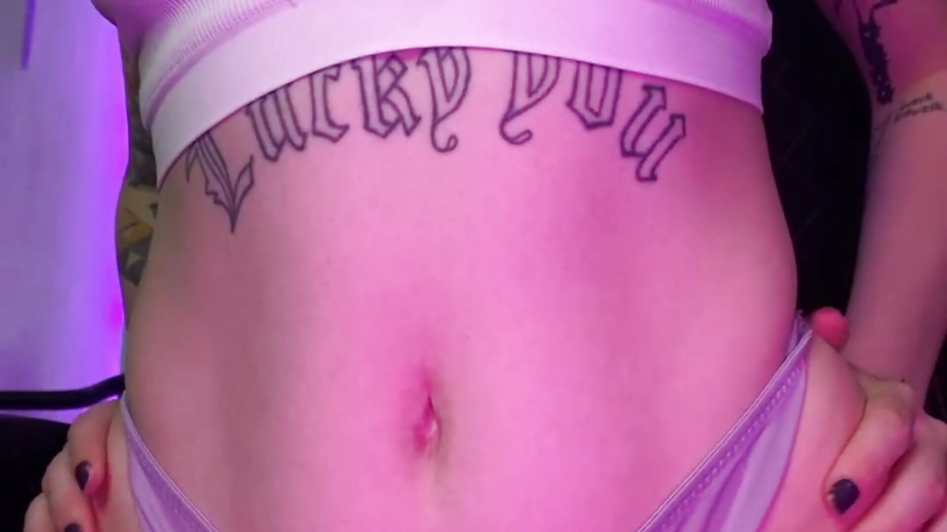 squishy sfw - video by Ame_Amee cam model