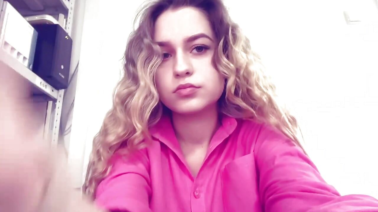 Thats how I look like ^__^ - video by LessllMood