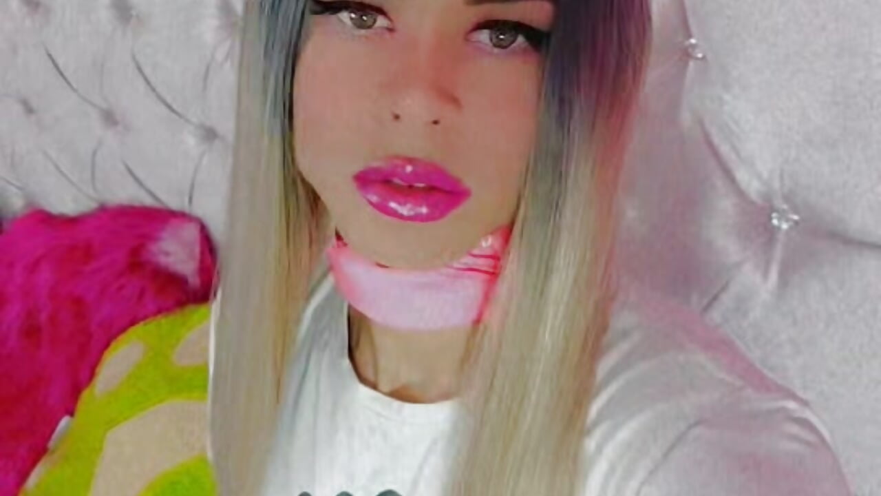 Hey! - vidéo du modèle de showcams DianaCisneros