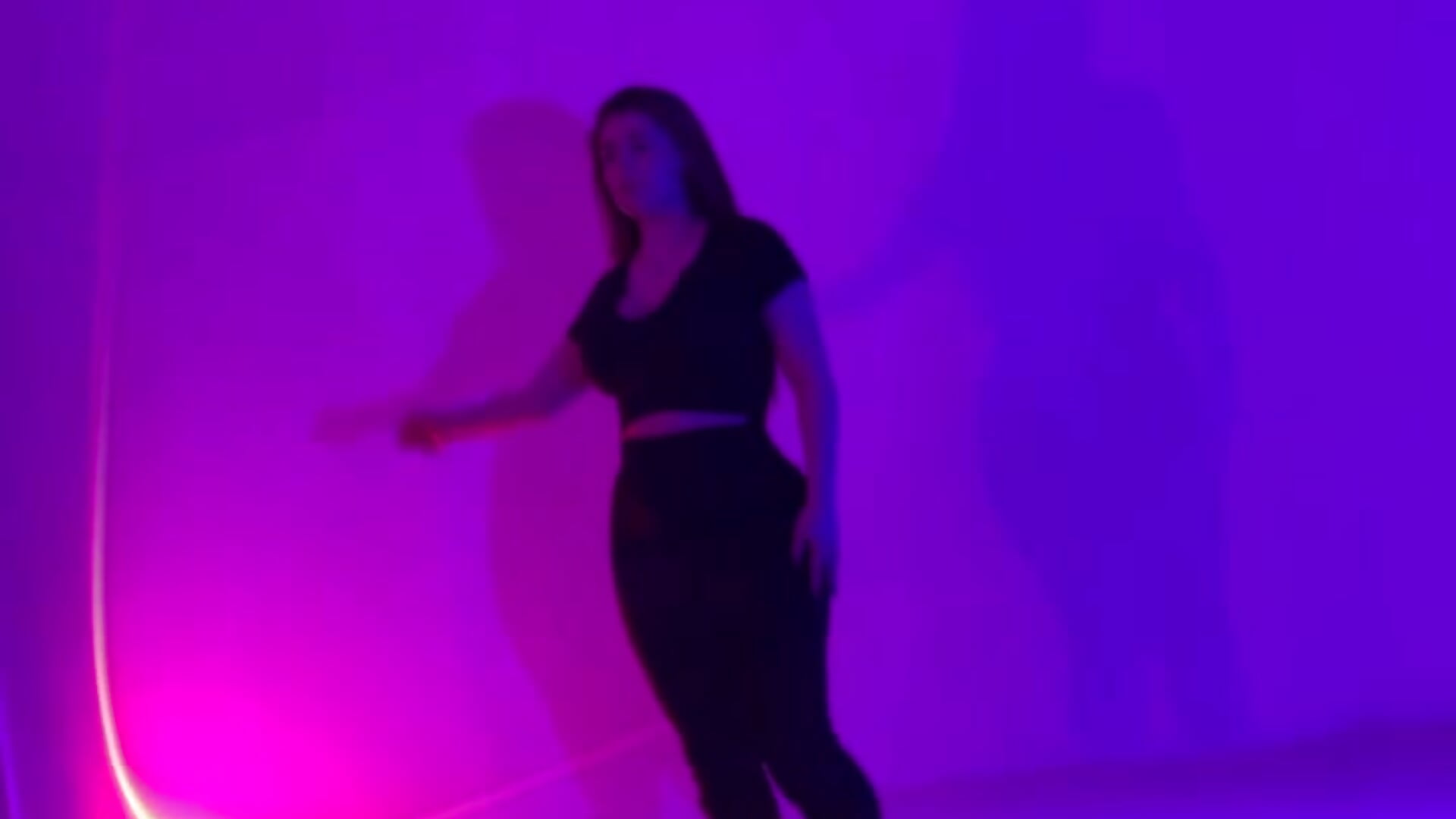 I dance for you - video by IsabellaBler cam model