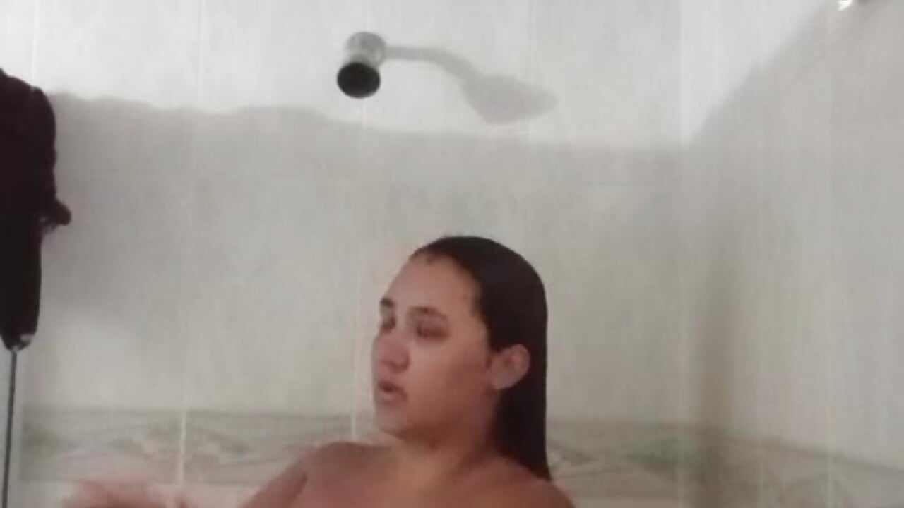 Rub my body in the shower