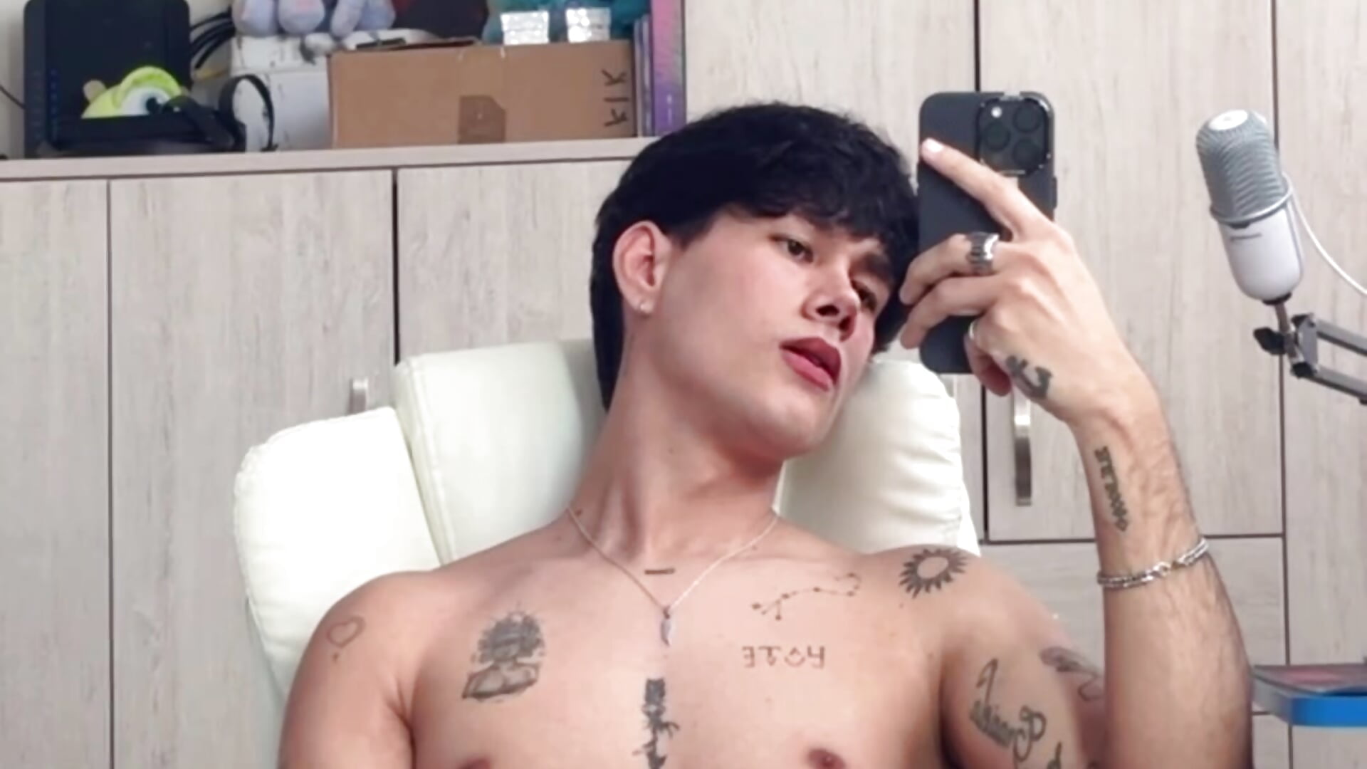 Cum in me - video by JayHotxxx cam model