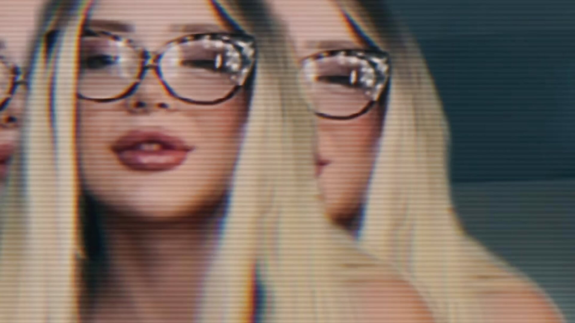 hot suprise❤️‍🔥 - video by petitebeauty cam model