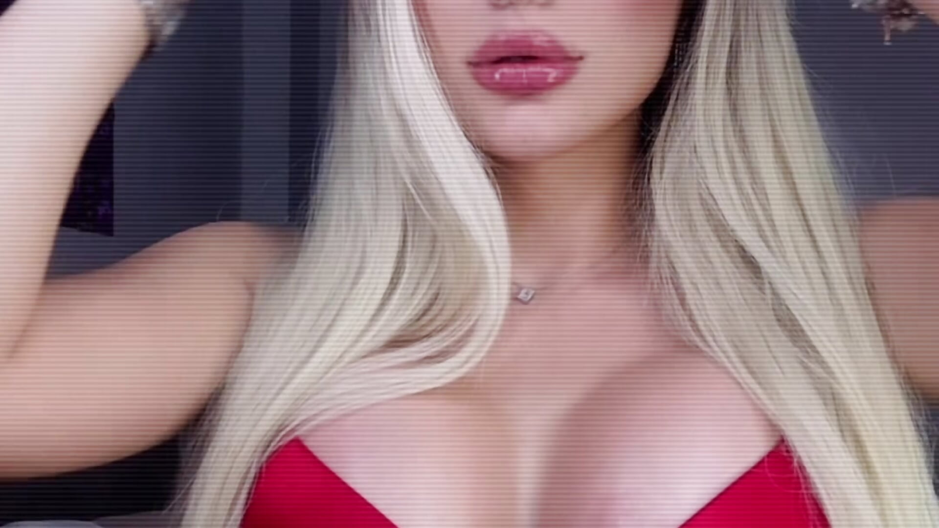 I am the perfect one 💋 - video by petitebeauty cam model