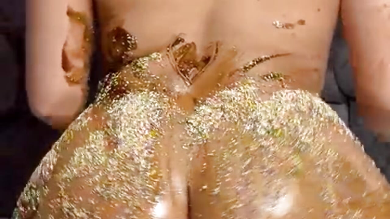 Yummy chocolate ass 🍫🍑 - vídeo de la modelo de cam susan_zc