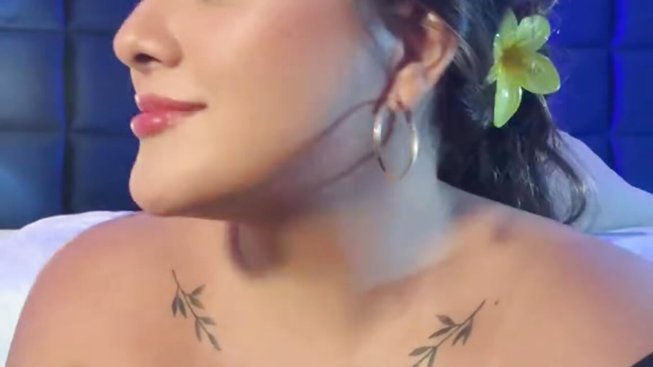 Tira un like ❤️ - vídeo de EVELIN_MASON modelo de câmara