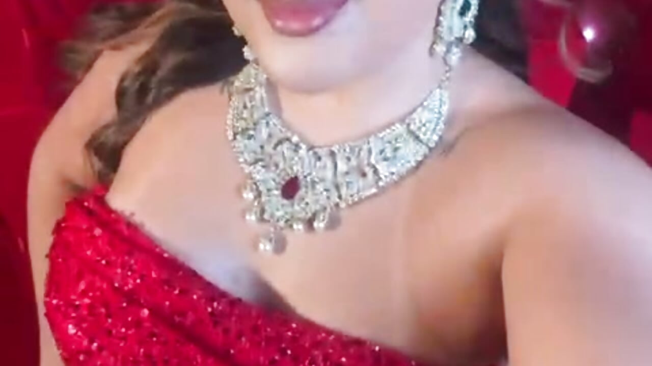 Latina glam🫦❤️‍🔥 - video by EVELIN_MASON cam model