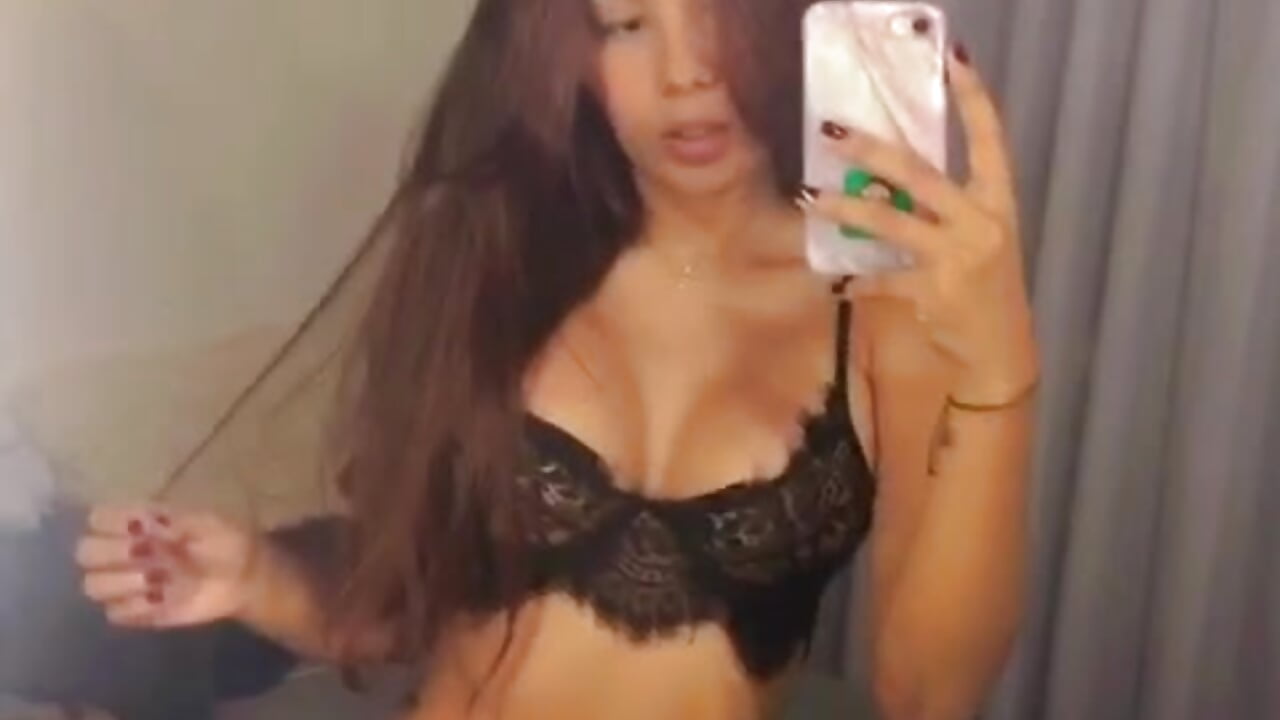 lingerie - video by Sophia_queen@xh cam model