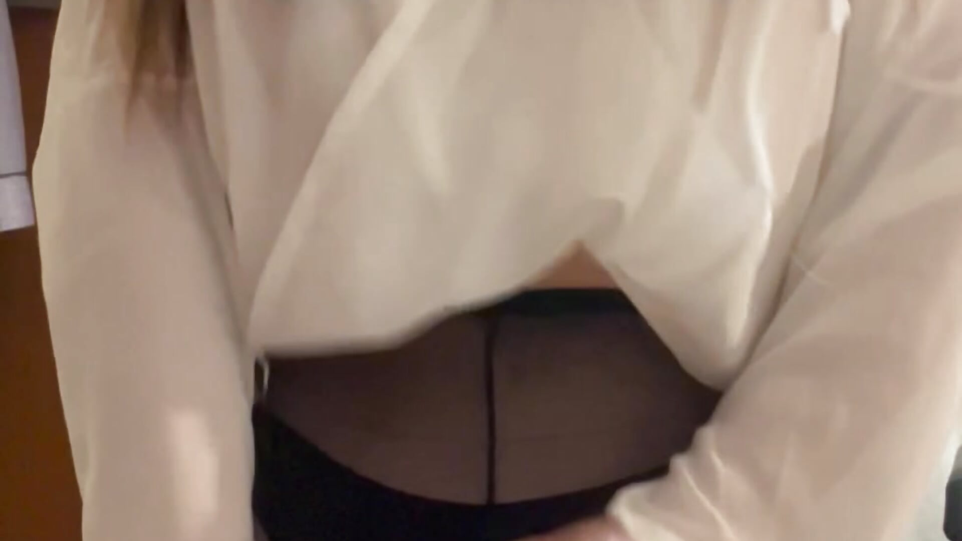 我的肉棒你想不想舔呢？