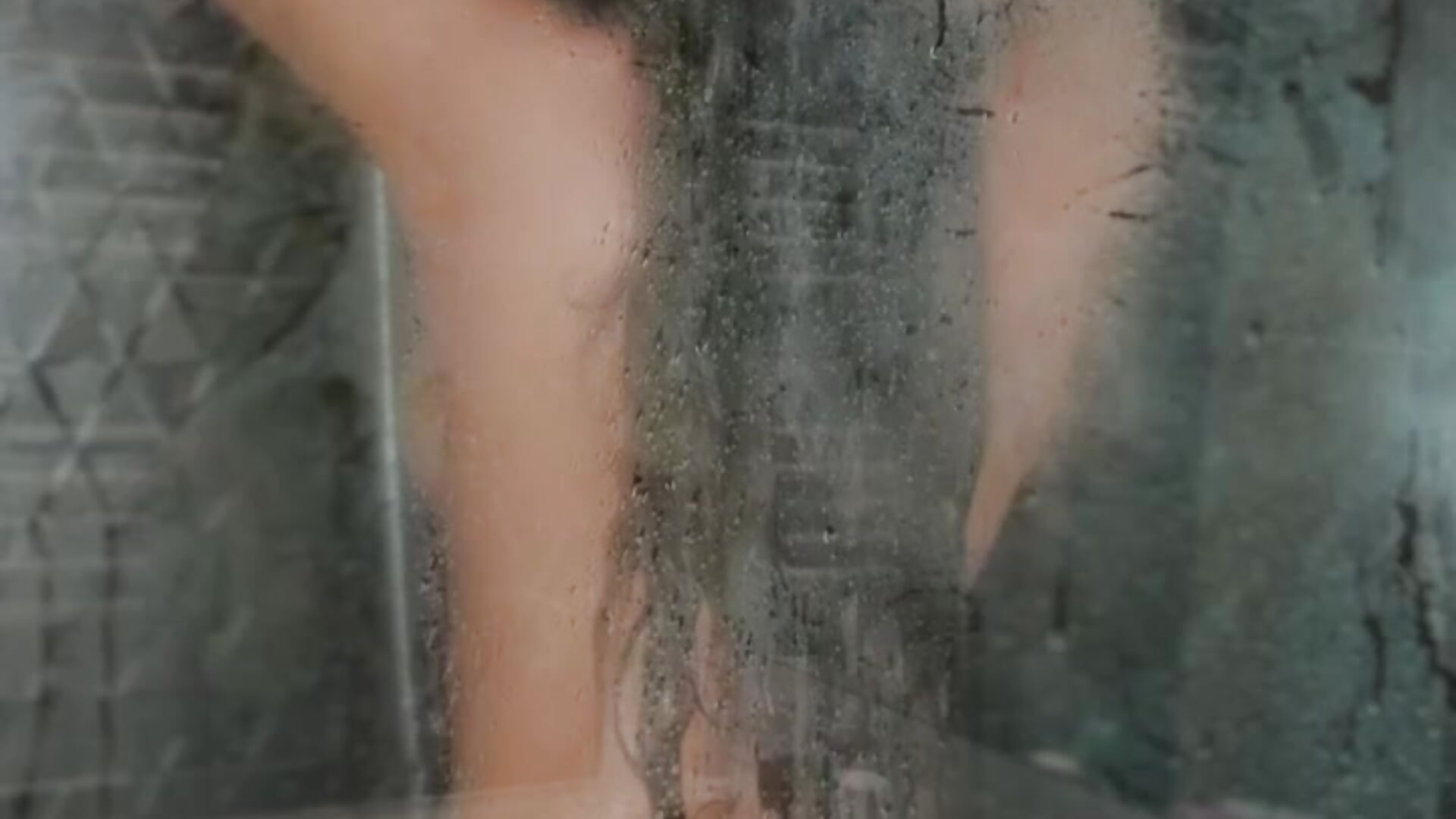 Steamy - video by EsmeAinsley cam model