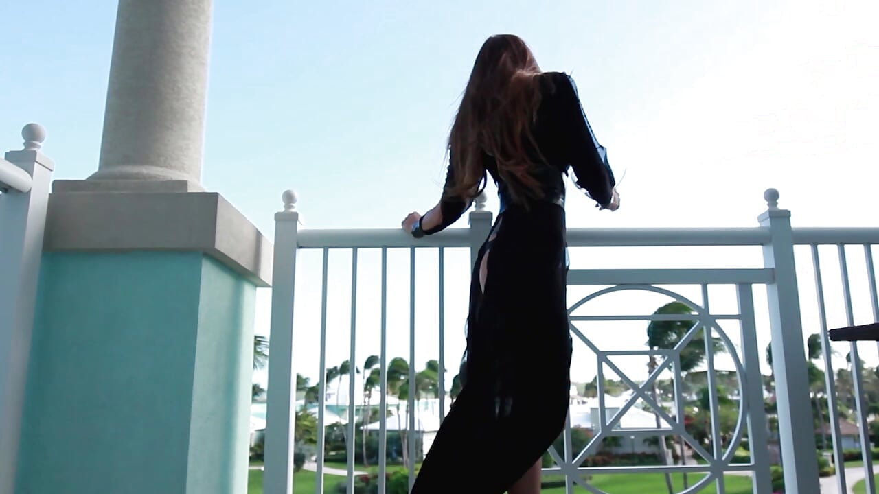 Luxe model - video by KateVstar cam model