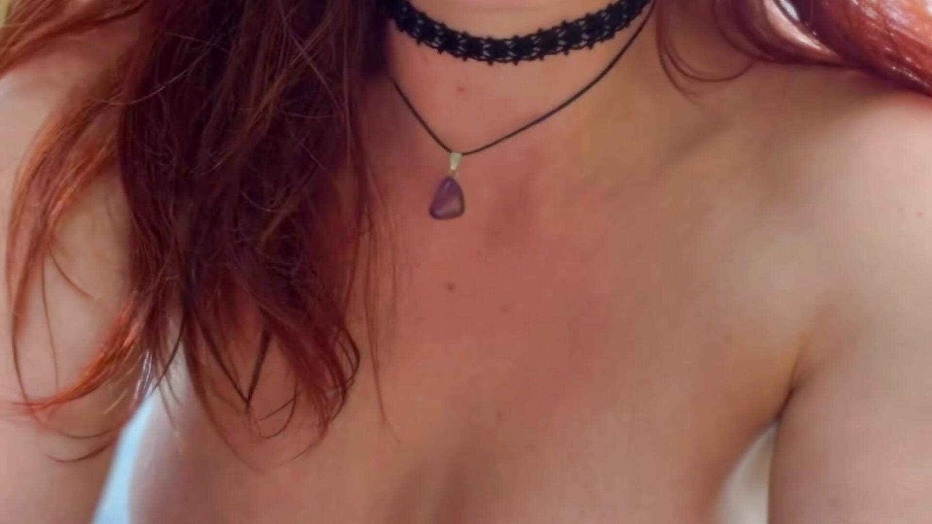 Teil 3, wieder anziehen 🤭🤭 - video by Mona-im-Einhornyland cam model