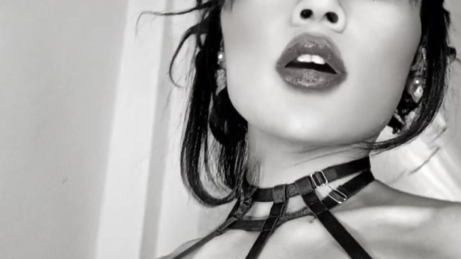 2025-05-14-013807715-17-concat-v - video by Lilithsabeth cam model