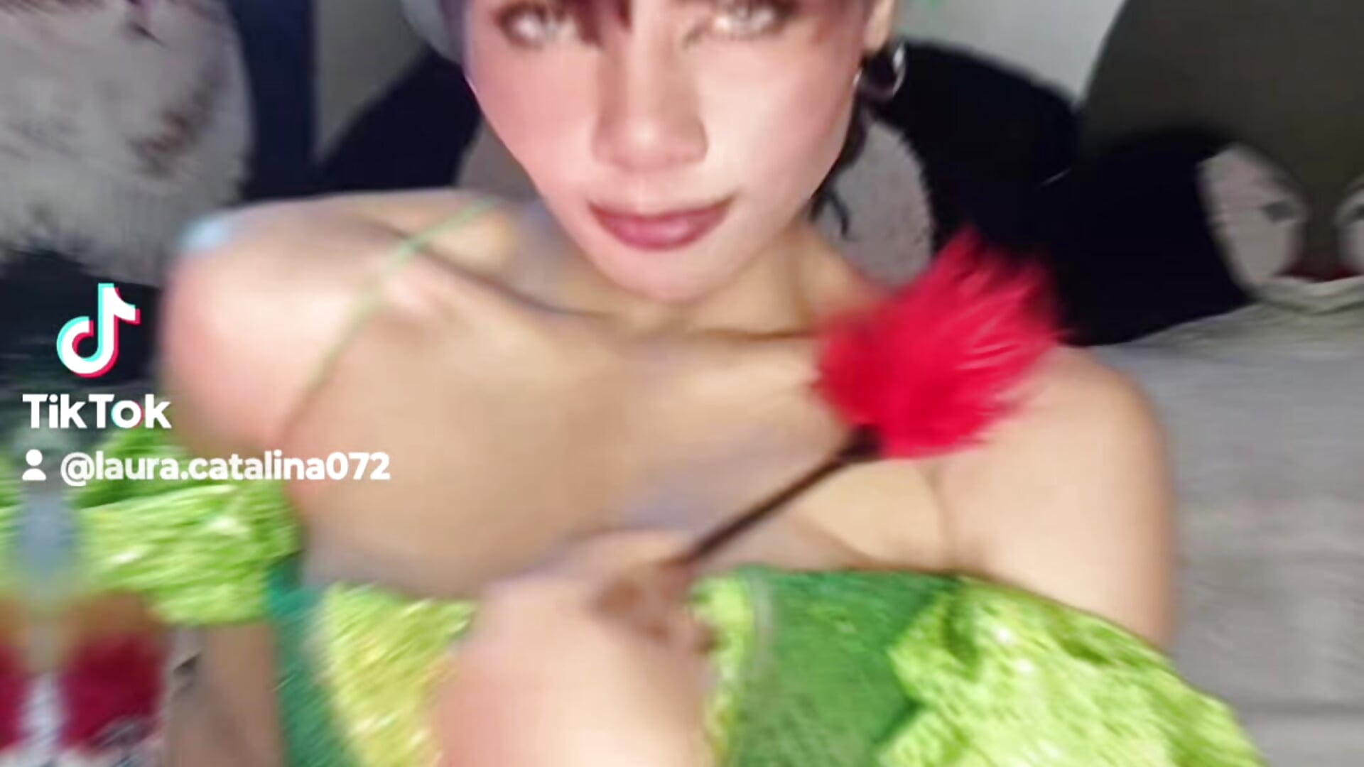 2025-10-28-065440697 - video by Lilithsabeth cam model