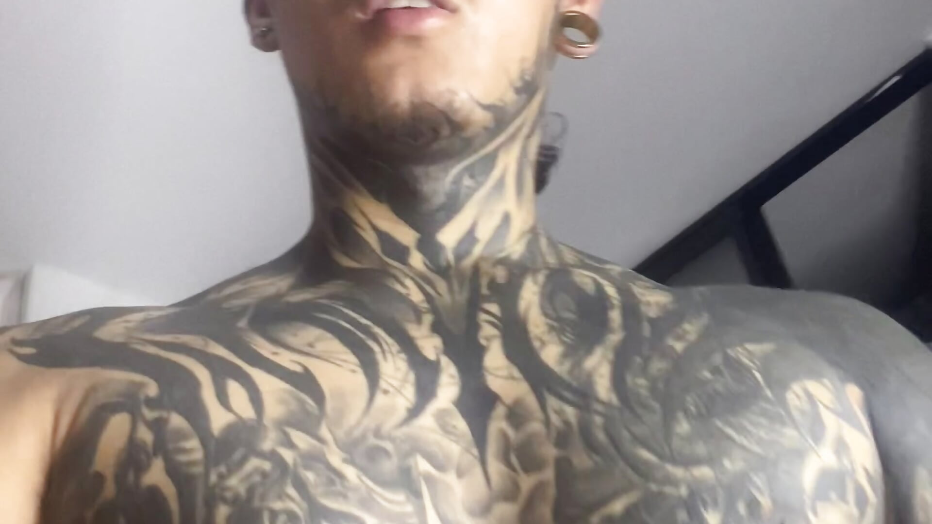 Smilling - video by JAXXXONHERD cam model