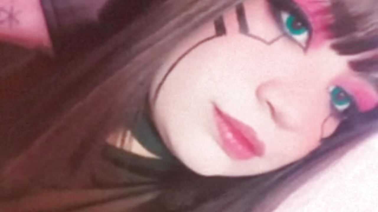 ♥ - video by Effyss_ cam model