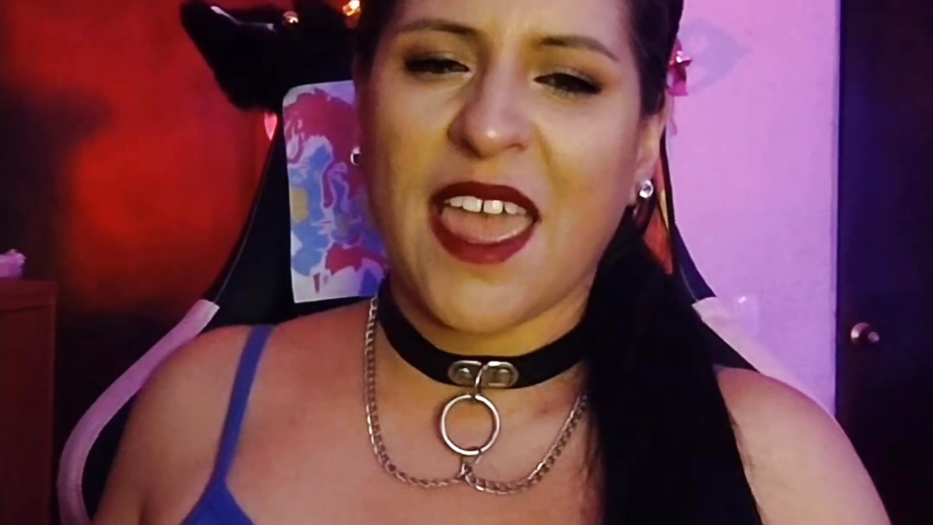 Mira la luna y siente que Toy al oído susurrando... - video by LucifernandaSw cam model