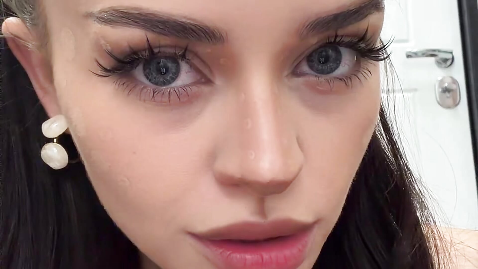 Bambi 💋 – video od webkamerové modelky AngelinaTeller