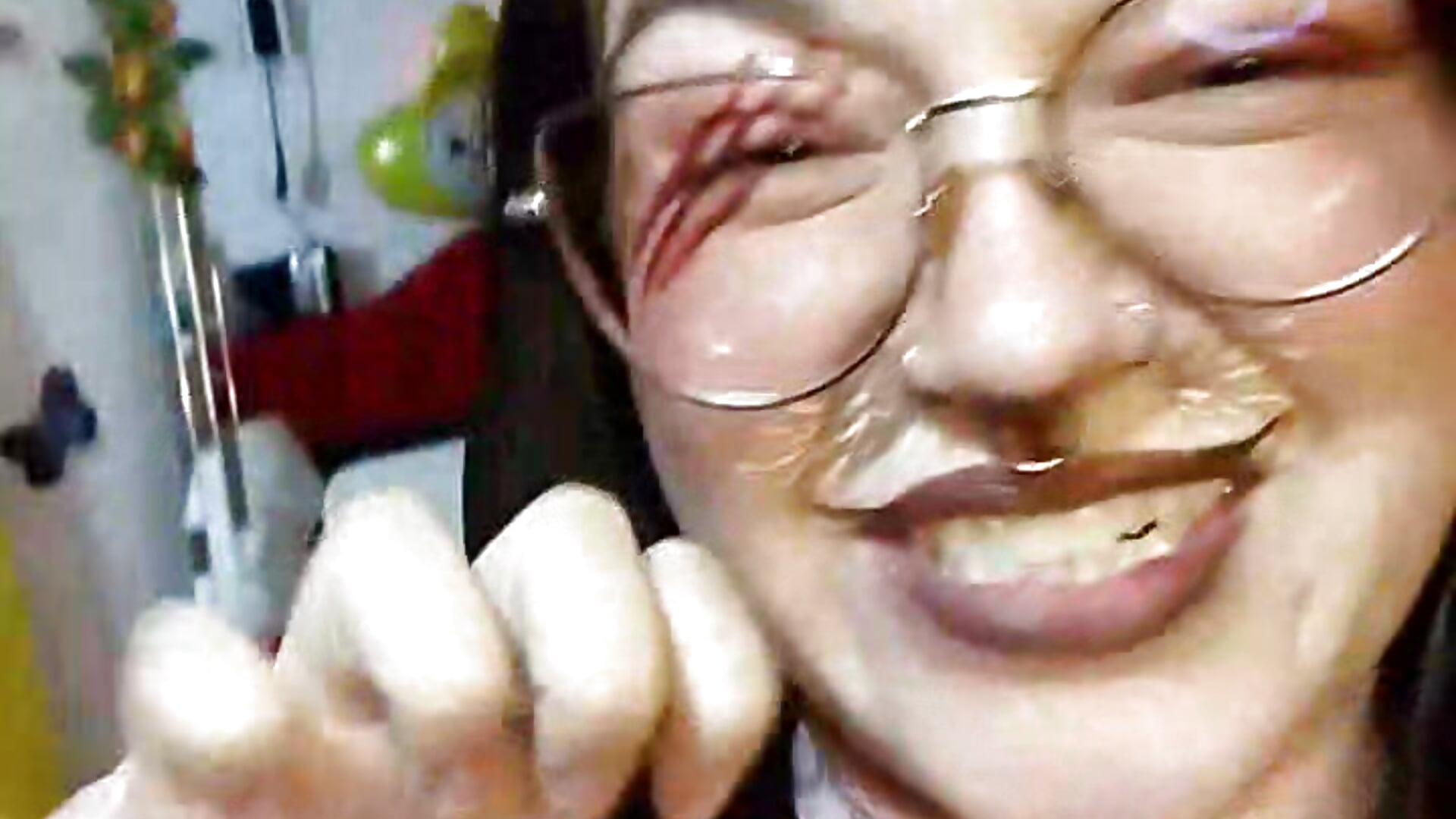 Waiting for you to come and pamper and spoil me, kitty—murrrrppp – video af Angela_18honey
