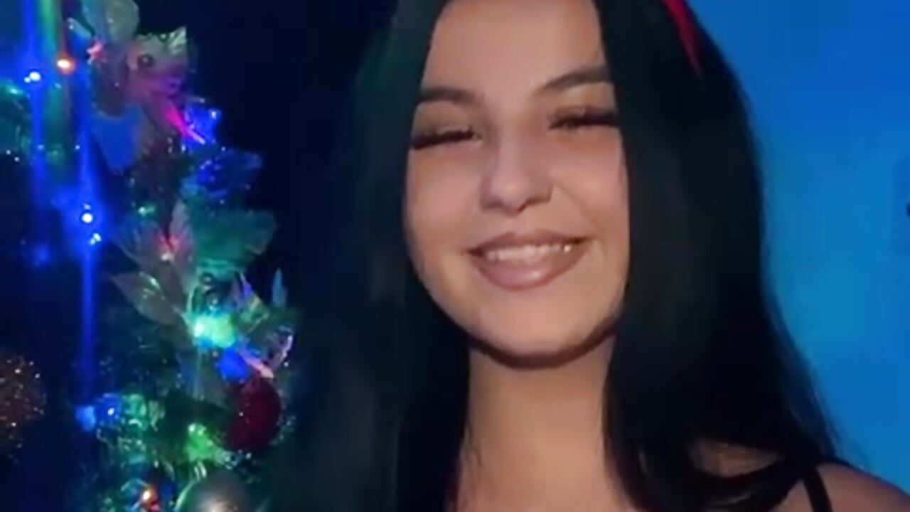 Clip video WhatsApp 2023-12-21 la 21,13,40_32b7cee1 - video oleh Amalthea_ kamera model