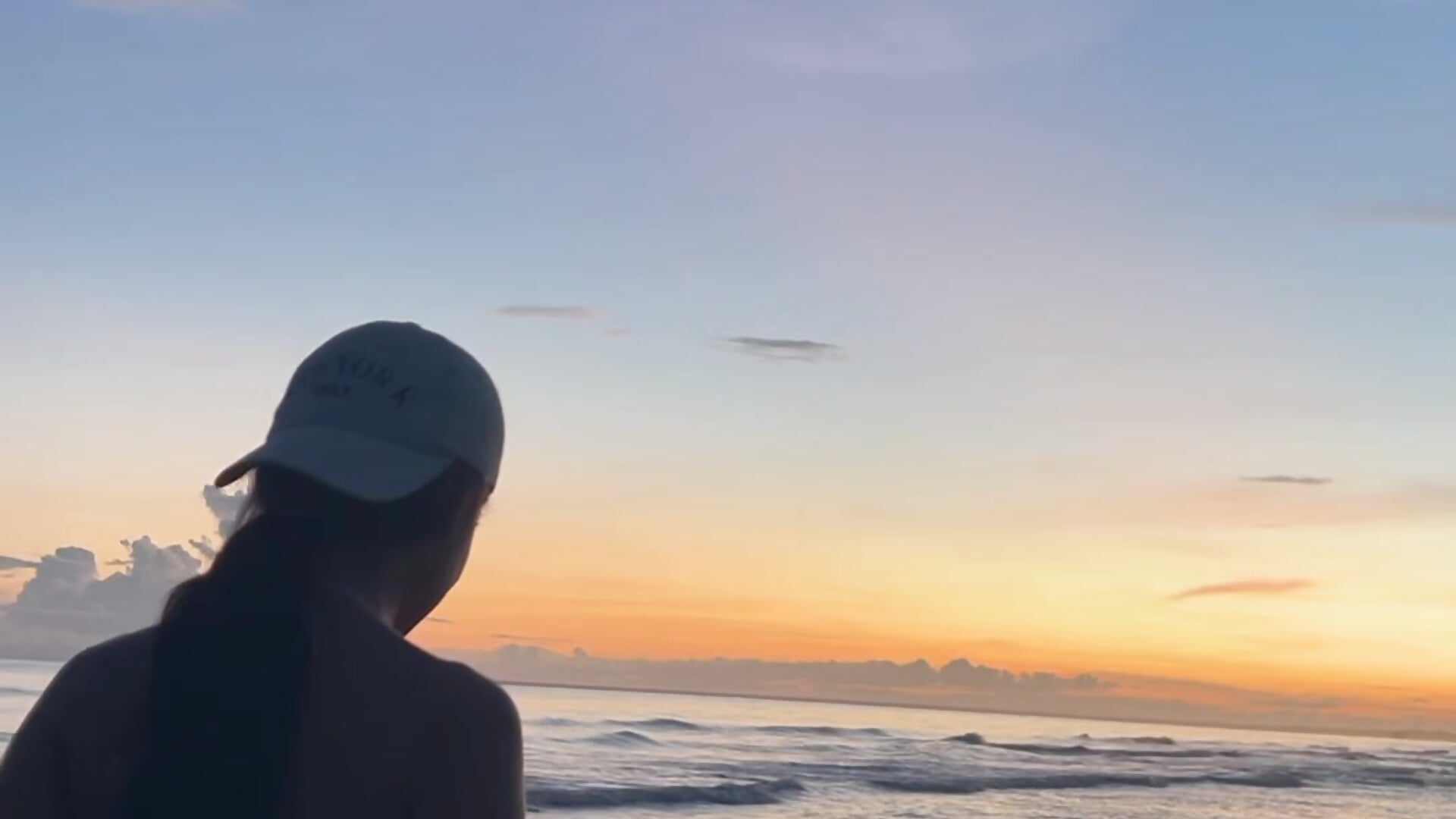 🌊🌅 - วิดีโอโดย sara_evans02 โมเดลแคม