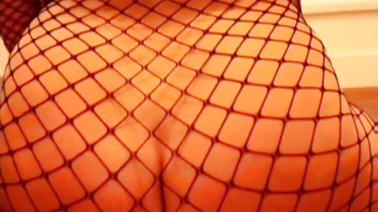 Watch how I ride a cock