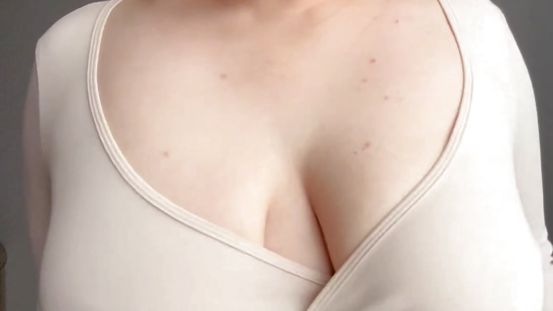 Dancing topless , bouncing breasts 😘 – видео вебкам-модели Juuice