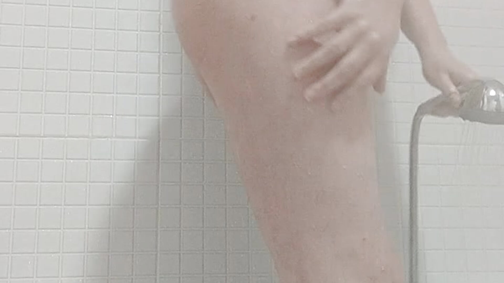 VID20230626204203 - video by emmita69_ cam model