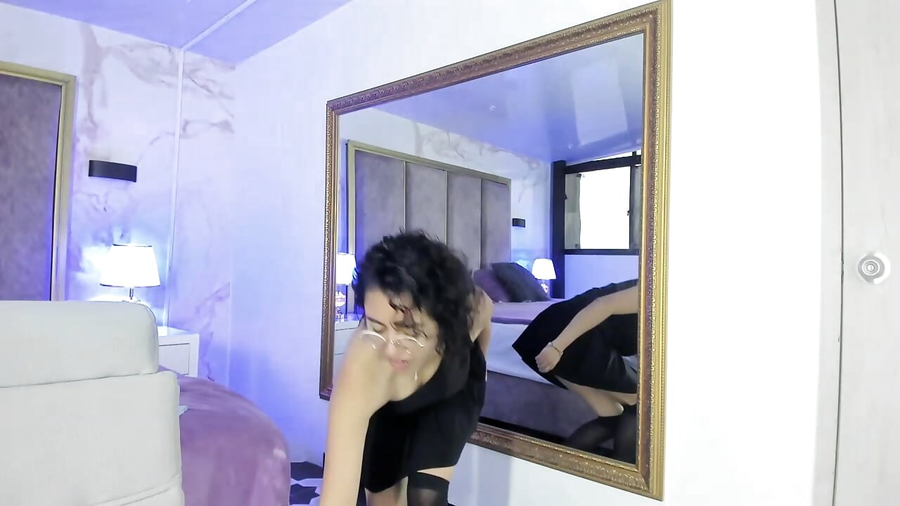 come play, dance with me! 🩰 - video by Amareto_ cam model