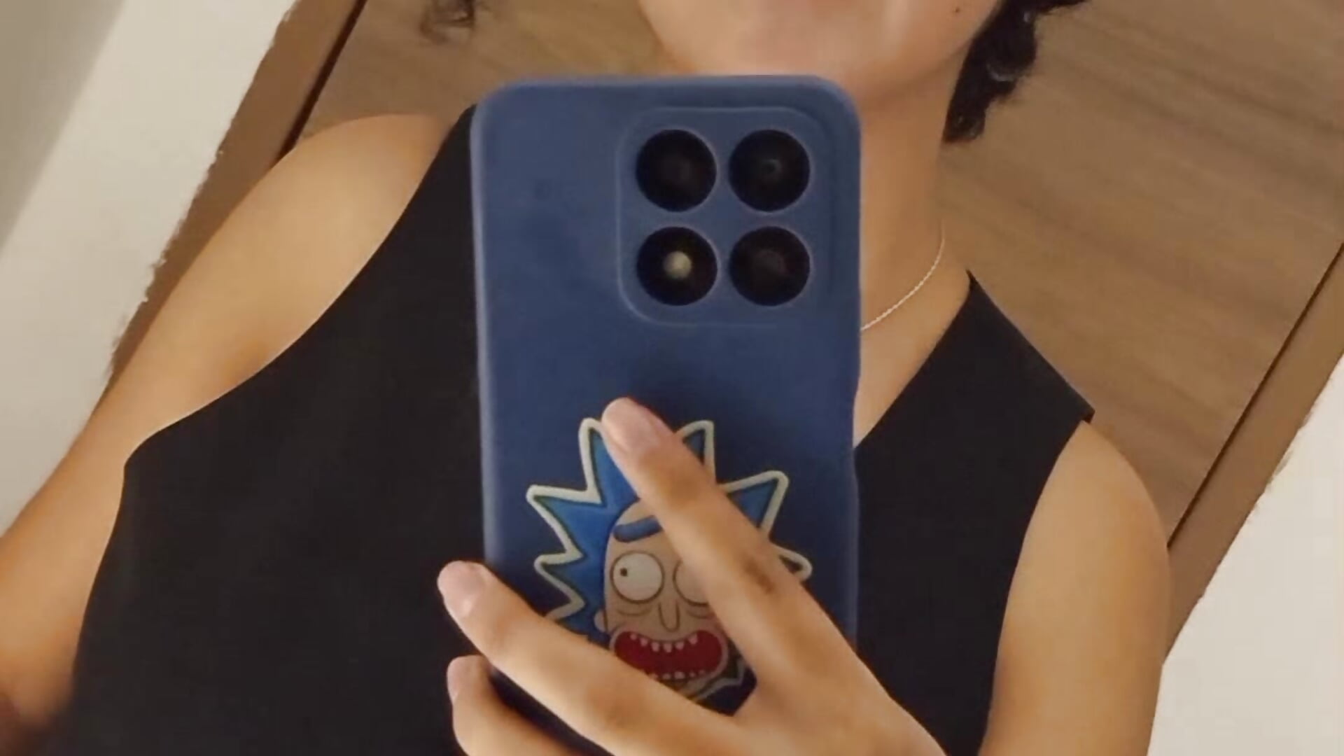 and if you pass by here don't forget to fill me with your caresses and your kisses - video by Amareto_ cam model