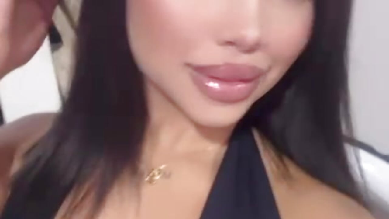 💋 Between my lips and your imagination there is a space that only you can fill. - ক্যাম মডেল charlotte_es-এর ভিডিও