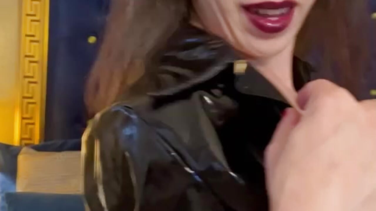 Leather-カメラキャストのHaileyMoonnの動画