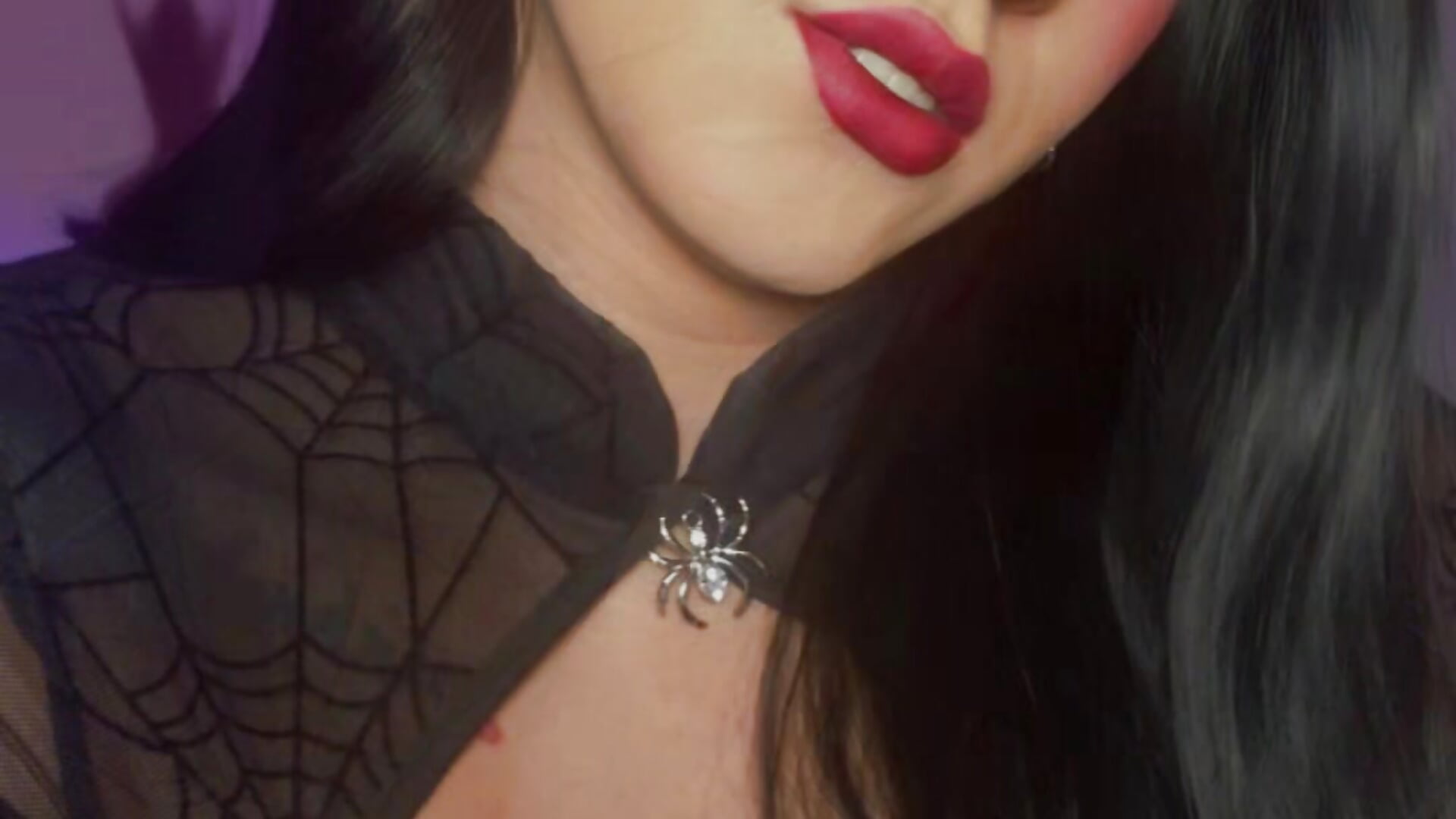 Dark girl🕸🕷 - video by Juliana_Saenzz cam model