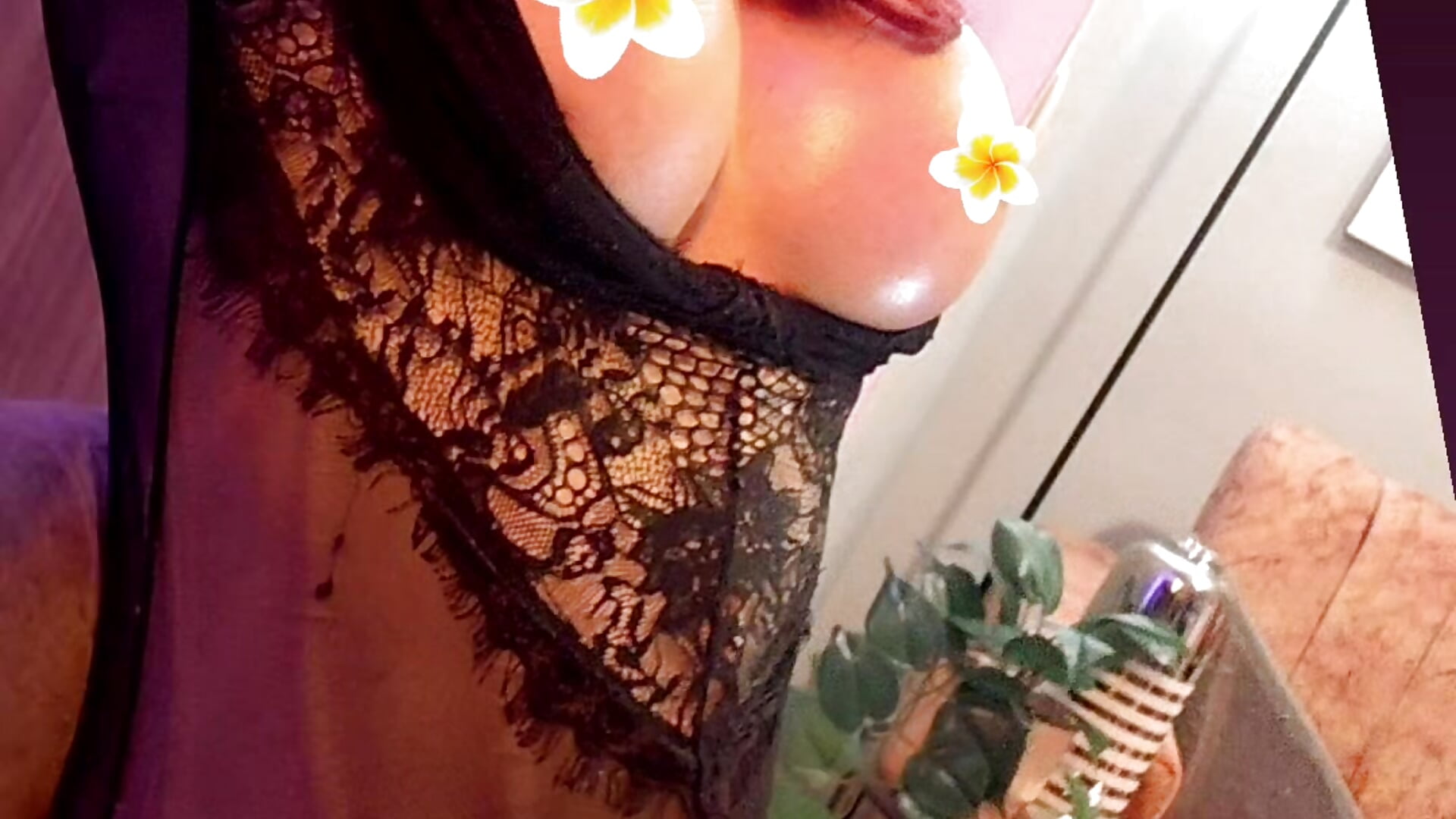 🌼 - video by Juliana_Saenzz cam model