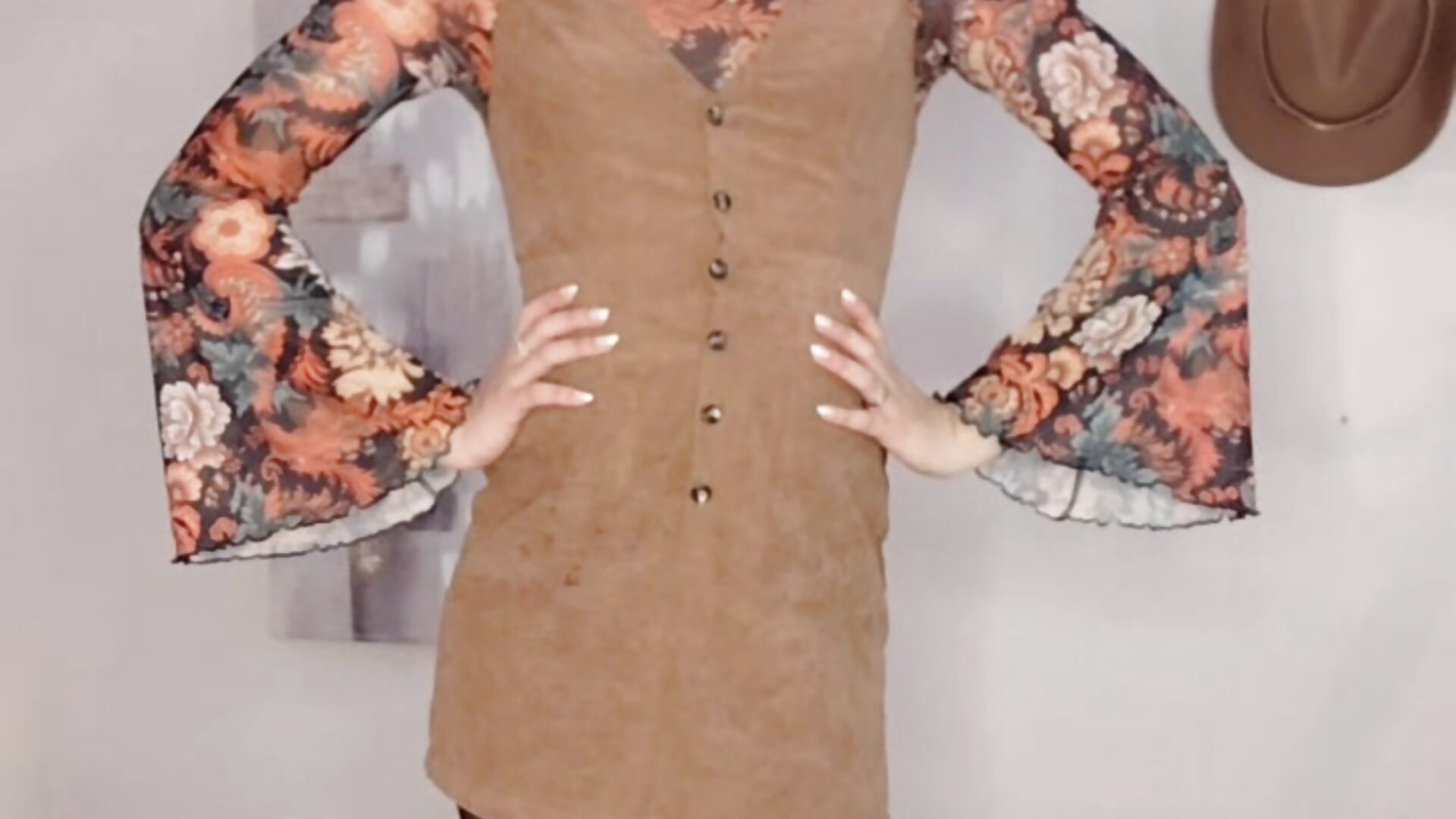 Some of fashion and me - video by Juliana_Saenzz cam model