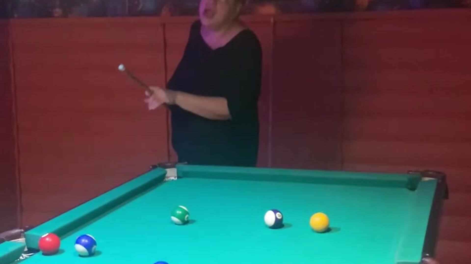 Billiard - video di Klio5678 modella di cam