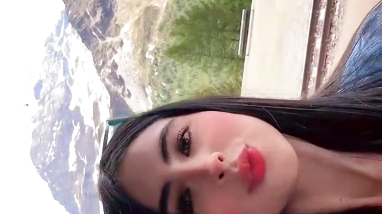 A memory of days that felt like a movie. 🎞️🇨🇭 - Video von ashley_williamss Cam-Model