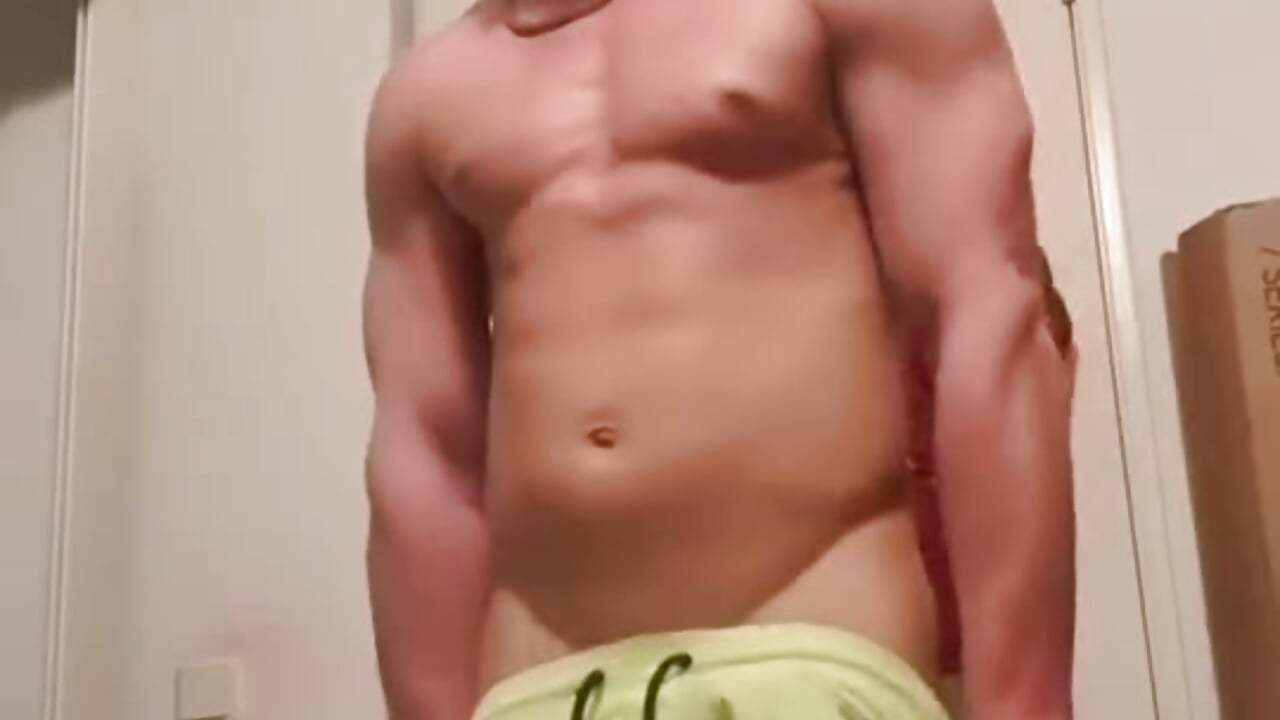 Me undressing - відео від вебкаммоделі nl1994davex