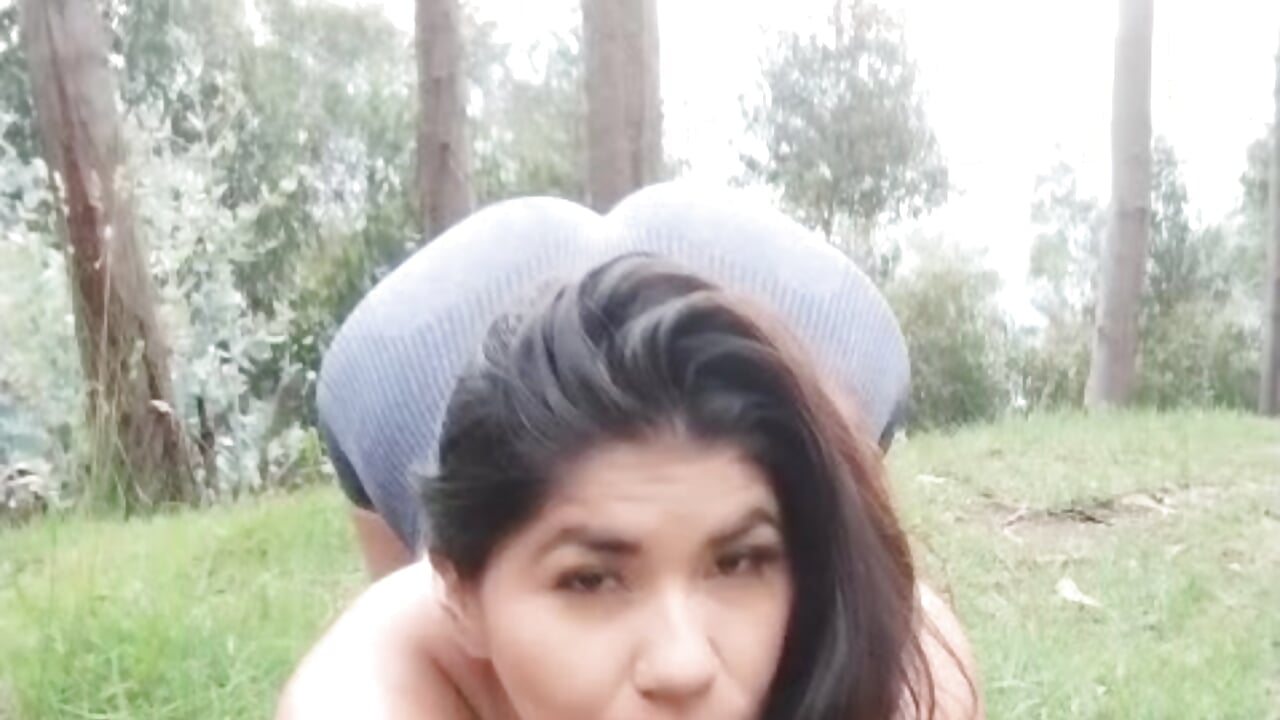 excersive in the outdoor - video by Luna_Dumont cam model