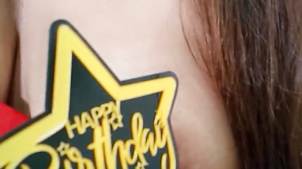 one nipple in cream - video by Luna_Dumont cam model