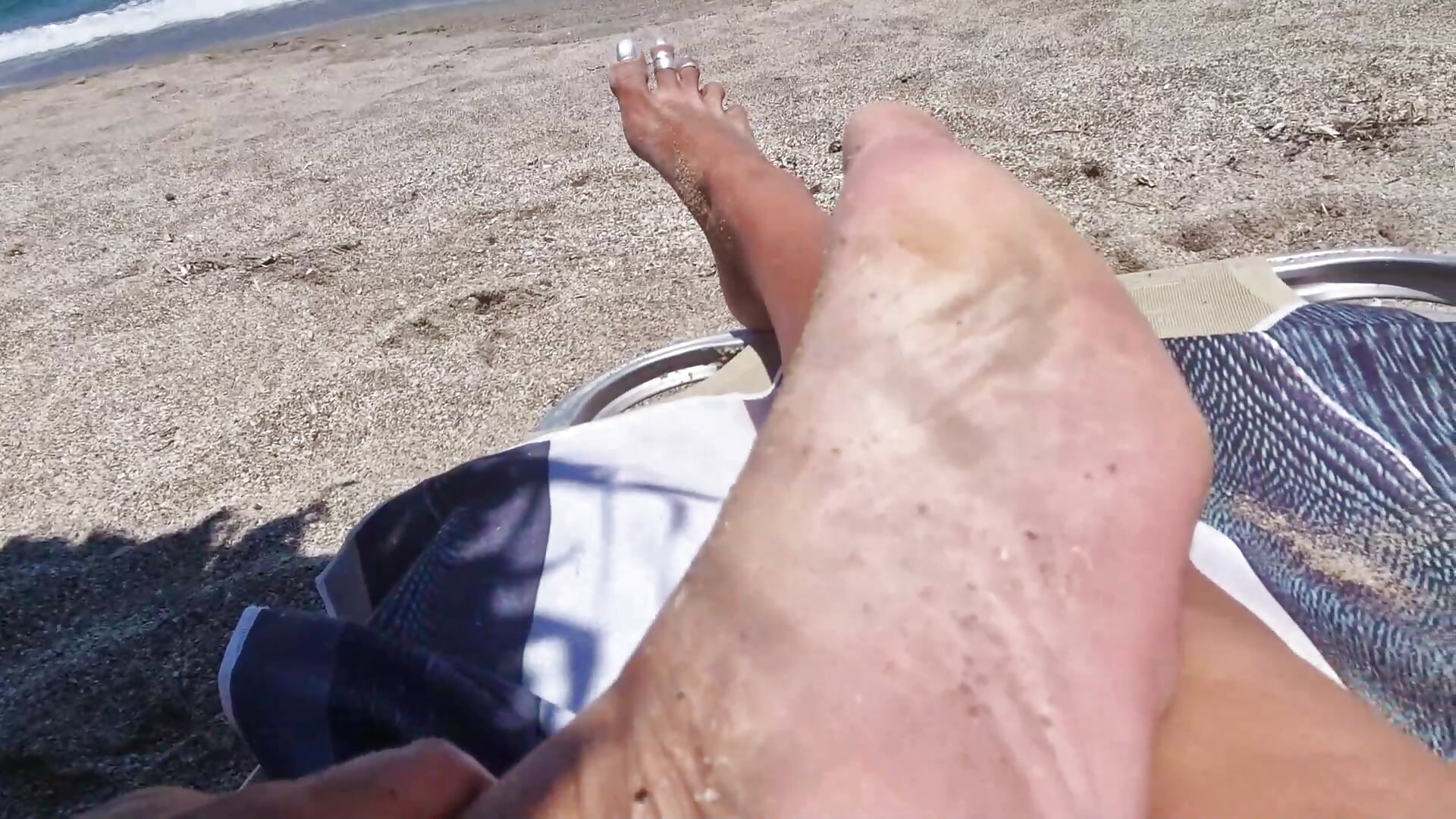 Hot And Sandy Feet - video by TheGoddessBianca cam model