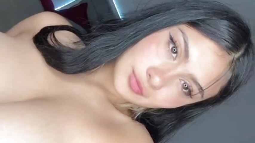 Come eat on my tits ♥ - video di Cataleya_hxc modella di cam